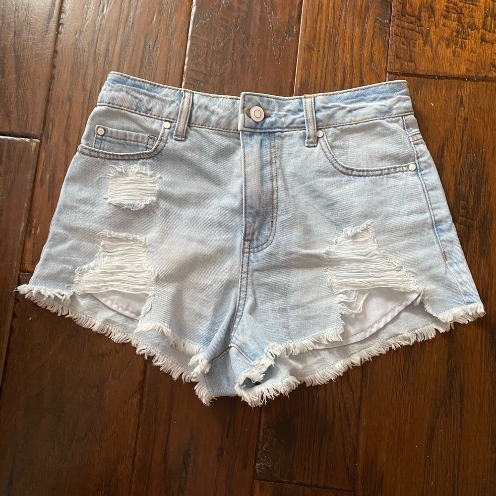 perfect condition fashionnova denim shorts